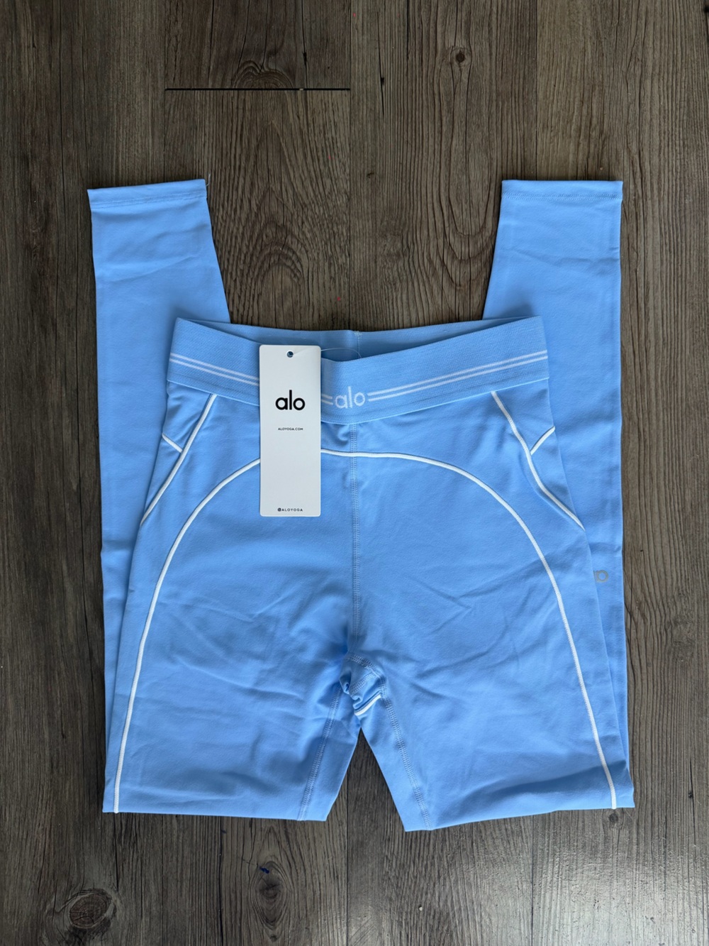 Alo Crystal Clear Blue Heart Throb Set - Picture 4 of 4